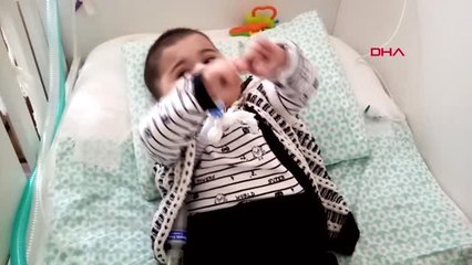 Yanlış tedavi nedeniyle sakat kaldığı iddia edilen güney bebek, destek bekliyor