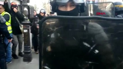 Fransa'da eylemcilere sert müdahale 59 gözaltı