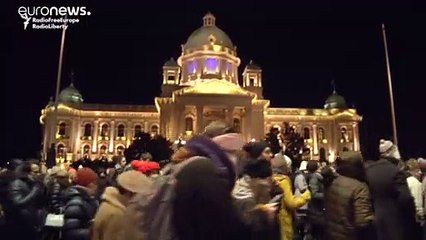 Balcani: Belgrado in piazza contro l'inquinamento