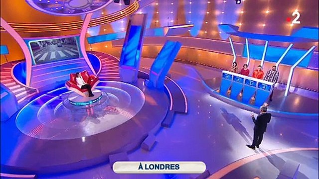 Nagui surprend un candidat de Tout le monde veut prendre sa place en train de tricher sur France 2 et le remet en place