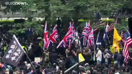 Polizei will Protestmarsch verhindern - Tränengas und Verletzte in Hongkong