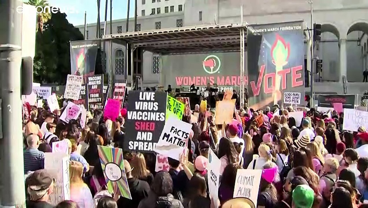 Stati Uniti: la marcia delle donne per la parità di genere e contro Trump