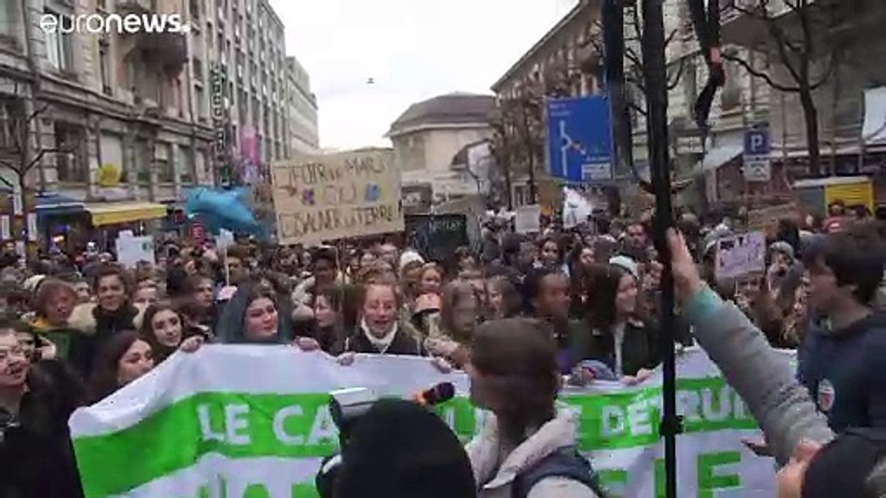 'Nicht mehr in fossile Brennstoffe investieren' - Thunberg heizt Weltwirtschaftsforum in Davos ein