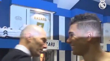 Así recibió el vestuario del Real Madrid a Casemiro tras su exhibición ante el Sevilla