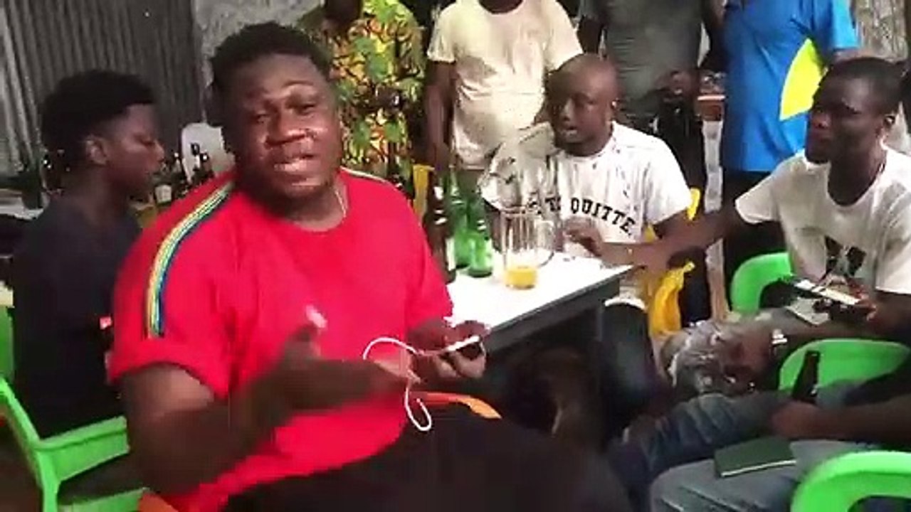 Nifa Fanafoule improvise en plein maquis