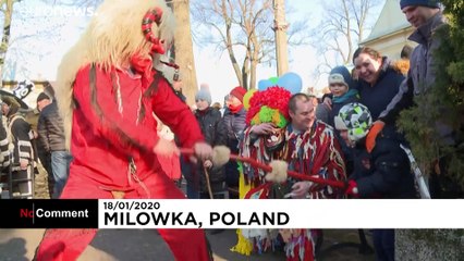 جشن‌های سنتی سال نو در کوه‌های برفی لهستان