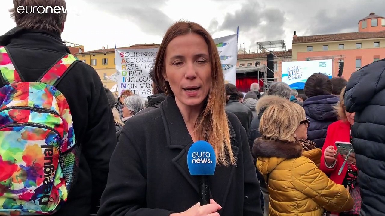 Olaszország: szardíniák az olasz szélsőjobb ellen