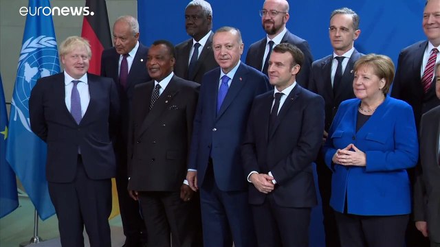 Συμφωνία για εκεχειρία στη Λιβύη και στενή επιτήρηση του εμπάργκο όπλων