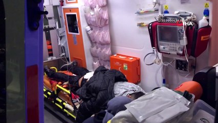 Bursa'da 2 kişinin silahla yaralanma anı kamerada