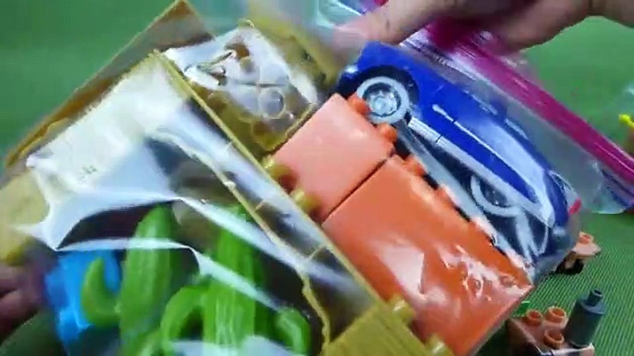 Disney Cars Mega Bloks Toys Tractor Tipping Frank Chewball Tractor Tow Mater Lightning Mcqueen Toys-