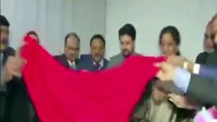 அல்வா கிண்டிய நிர்மலா சீதாராமன் - வீடியோ