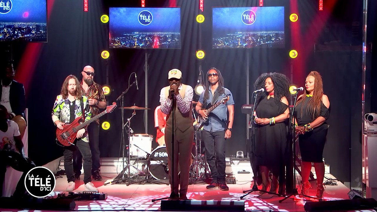 Alpha Blondy et Le Solar System en live dans le Talk-show la Télé d'Ici