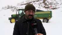 73 Köy yolunun kapandığı Elazığ’da ekiplerin kar mesaisi başladı