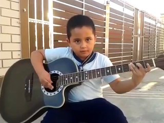 Masih Kecil Sudah Pandai Main Gitar