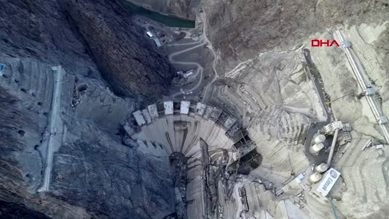 Bakan pakdemirli: yusufeli barajı'nda 175 metre yüksekliğe ulaşıldı