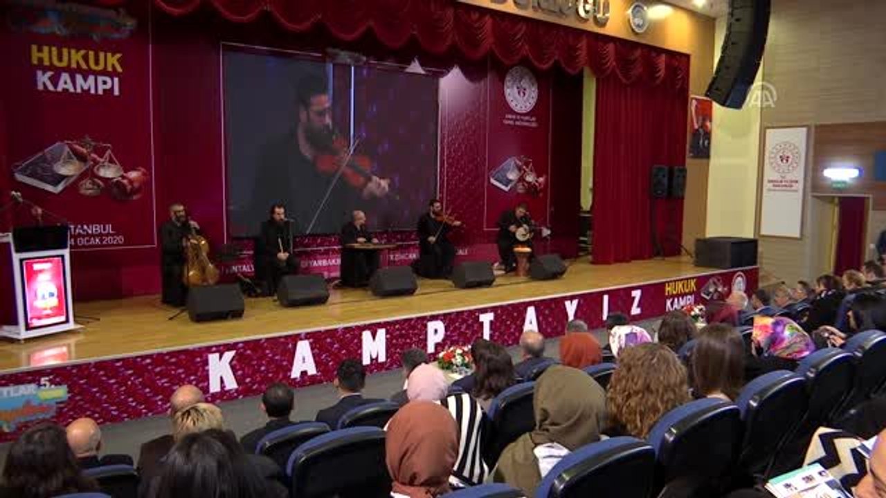 Kamu Başdenetçisi Malkoç "Hukuk Kampı"nın ilk dersini verdi