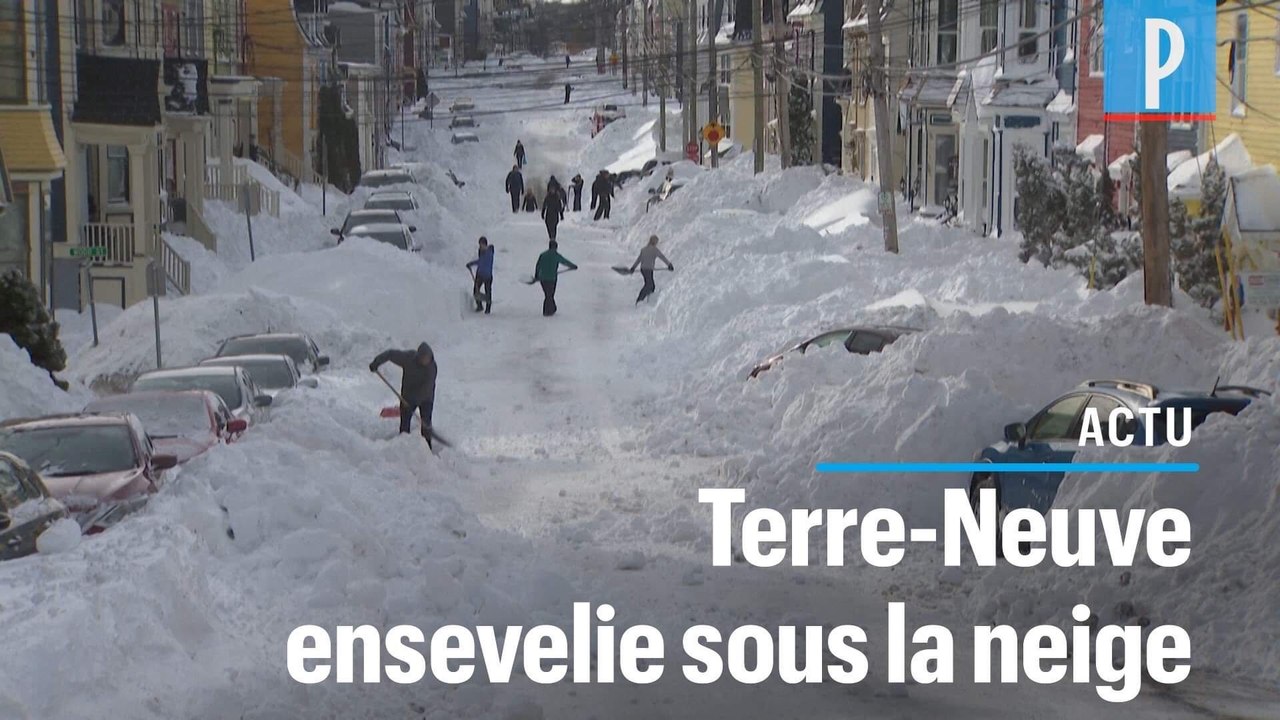 Canada : un coup de blizzard ensevelit une ville sous la neige
