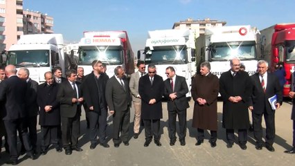 Mersin'den İdlib'e 17 yardım tırı dualarla yola çıktı