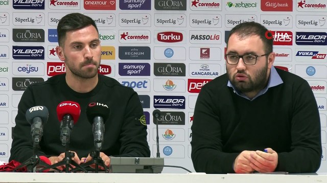 Antalyaspor'da Sinan Gümüş resmi sözleşmeyi imzaladı