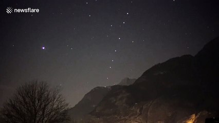 Dozens of SpaceX Starlink satellites seen in night sky over Switzerland