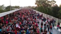 Caravana de centroamericanos vuelve a tocar la puerta de México para llegar a EEUU