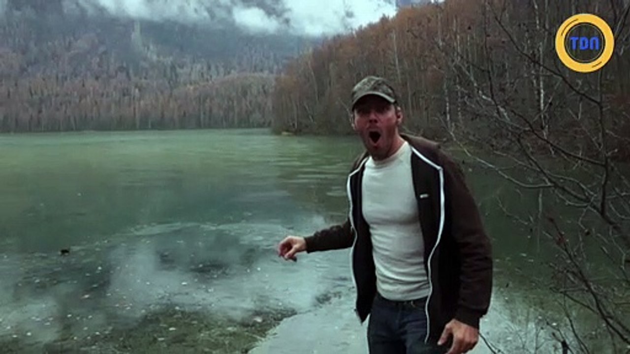 Le son étrange des ricochets sur un lac gelé