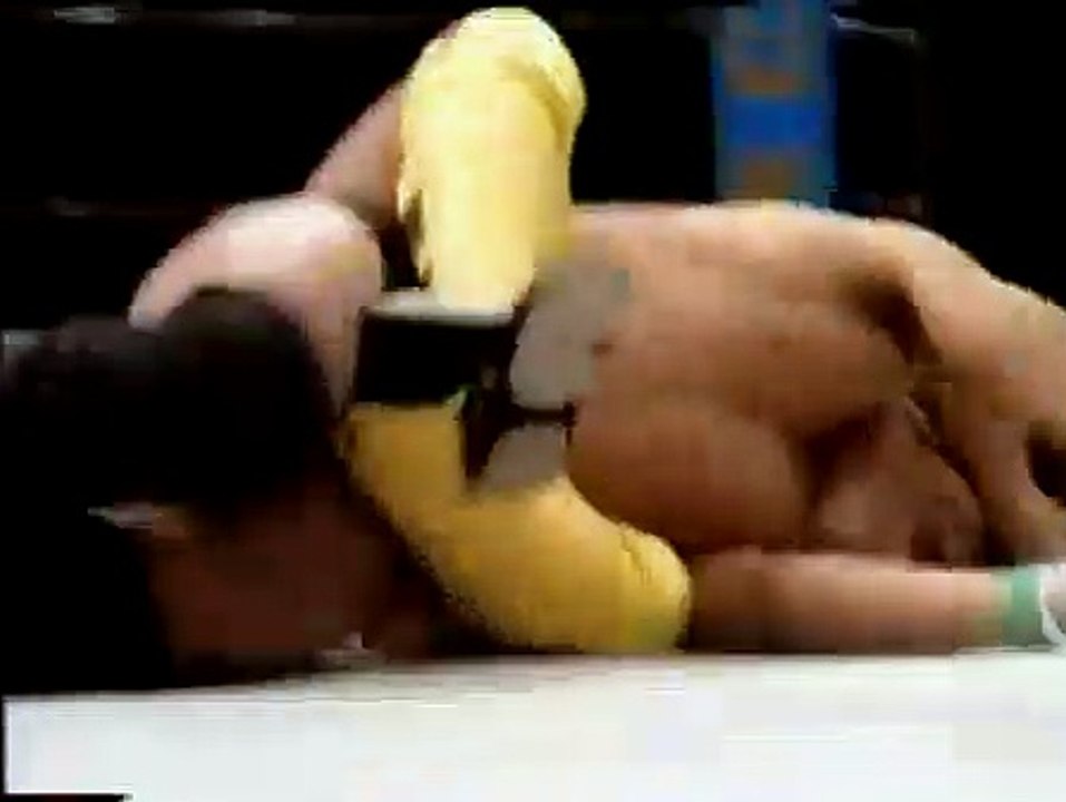 Hiromitsu Kanehara vs. Yoshihiro Takayama - UWF-I Double Takada - 20.12.1992