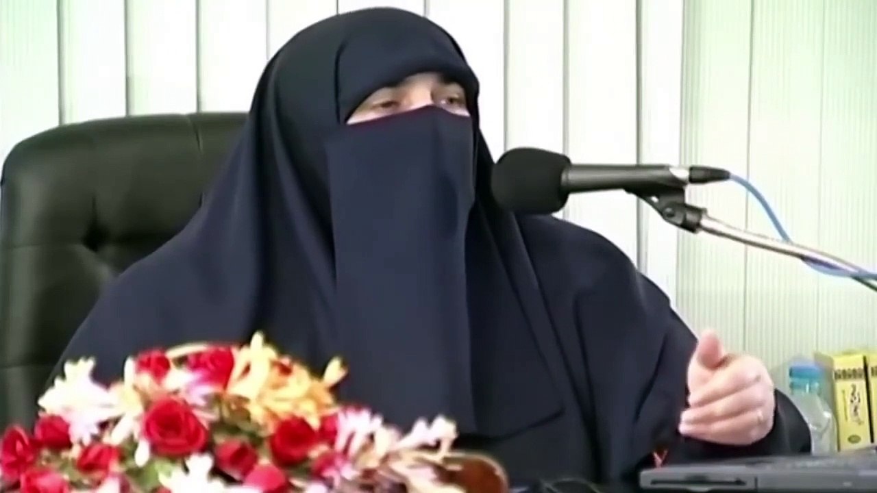 Sardi main Socks k oper se Wuzu kerna - Dr Farhat Hashmi