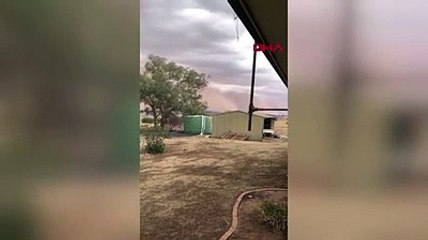 Avustralya dehşeti yaşamaya devam ediyor... Bu kez dev kum fırtınası vurdu