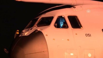 Somali'deki yaralıları Türkiye'ye getirecek sağlık ekibi uçakla Mogadişu'ya gitti