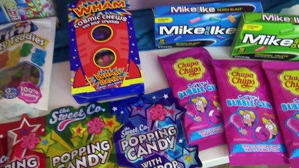 Sophia, Isabella e  Alice Brincando de Lojinha de Doces