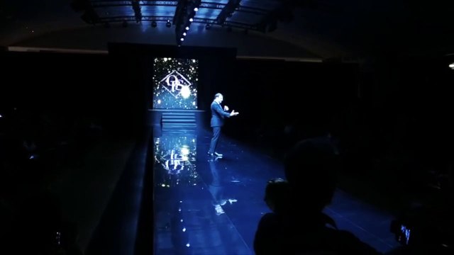 Performance of David Serero at the Carrousel du Louvre Museum for the Oriental Fashion Show during Paris Fashion Week (2020).