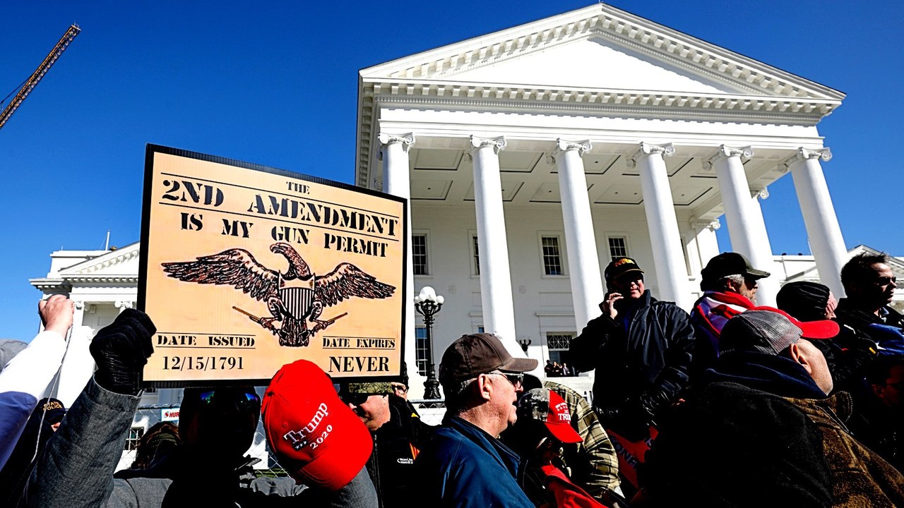 Gun rights supporters rally in US state of Virginia