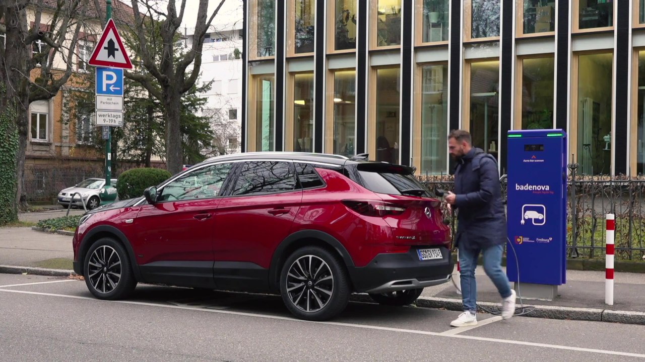 Opel Grandland X Plug-in-Hybrid mit elektrischem Allradantrieb