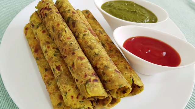 METHI THEPLA RECIPE / HOW TO MAKE FENUGREEK FLAT BREAD RECIPE /Shwetaz Cuisine
