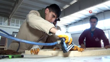 Öğrenciler sokak hayvanlarını unutmadı