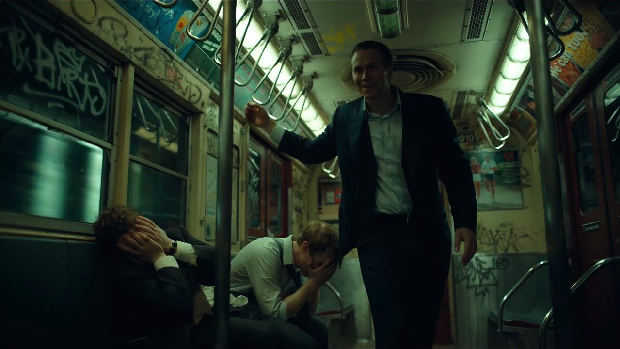 arthur_kills_three_guys_in_the_subway_joker_ultrahd_hdr_mUPJckUSdzo_1080p