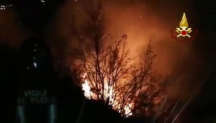 Latina - Incendio boschivo sulla provinciale Norma-Cori (21.01.20)