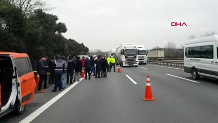 Kocaeli'de otoyol kenarında ceset bulundu