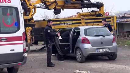 Kontrolden çıkan araç park halindeki vince çarptı: 1 ölü