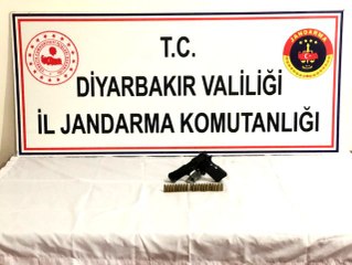 62 yıl hükmü olan iki firari 15 yıl sonra ahırda yakalandı