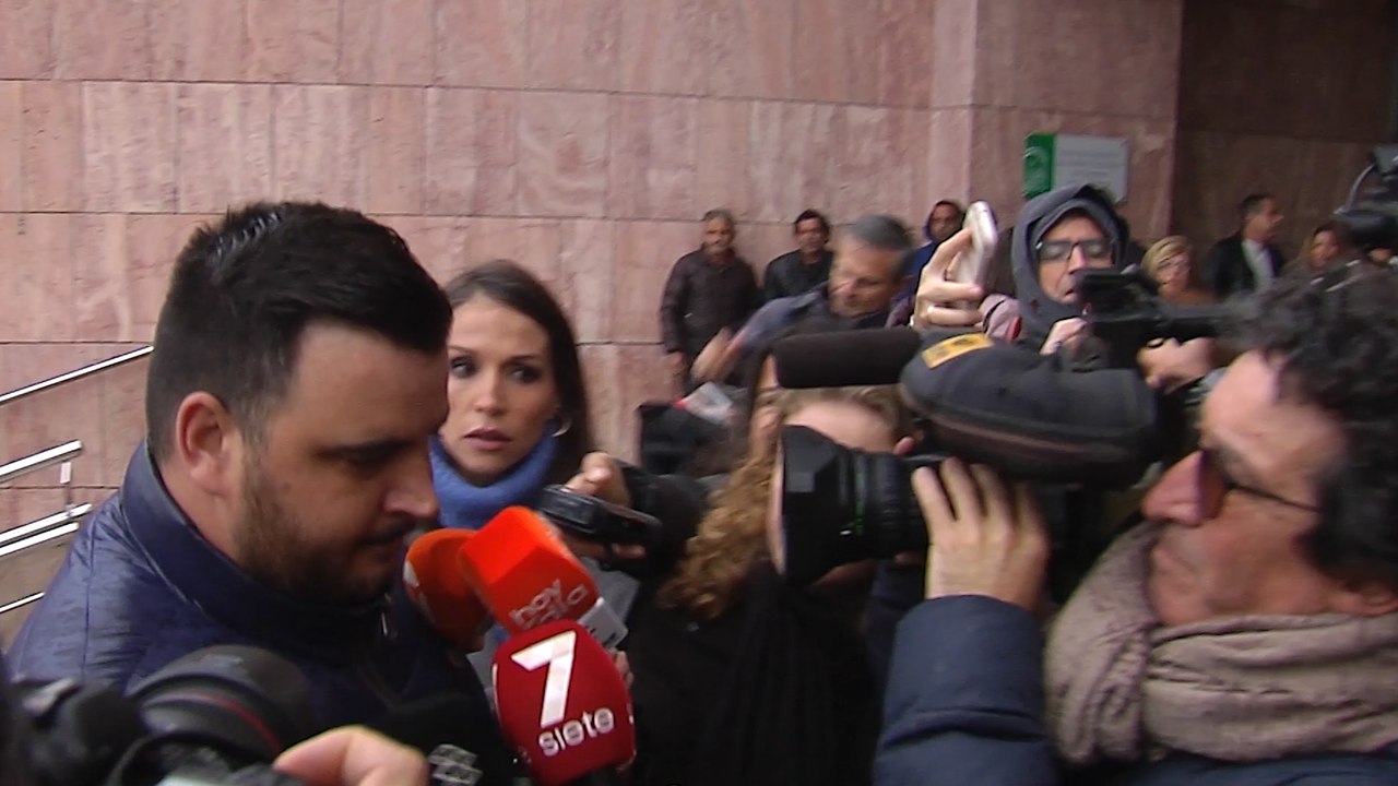 El padre de Julen llega al juicio por el caso de su hijo