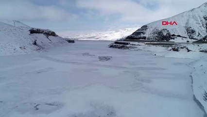 Van 105 milyon metreküp su kapasitesine sahip zeynek baraj gölü dondu