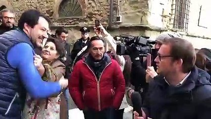 下载视频: Salvini -L'accoglienza a Castiglione dei Pepoli (BO) (21.01.20)