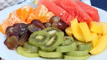 कटे हुए फलों को सड़ने से ऐसे बचाएं | How to keep cut fruits fresh | Boldsky