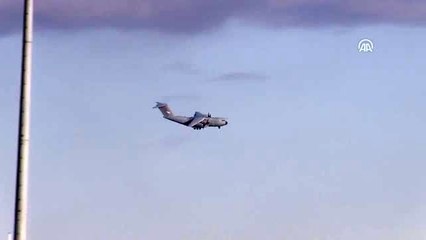 Somali'deki bombalı saldırıda yaralananlar Türkiye'de (1)