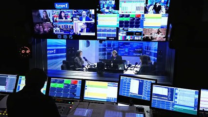 "Je mange du papier. J'ai peur pour ma santé" : quand les forums inspirent le théâtre