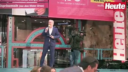 Elisa ist Richard Lugners Opernball-Prinzessin