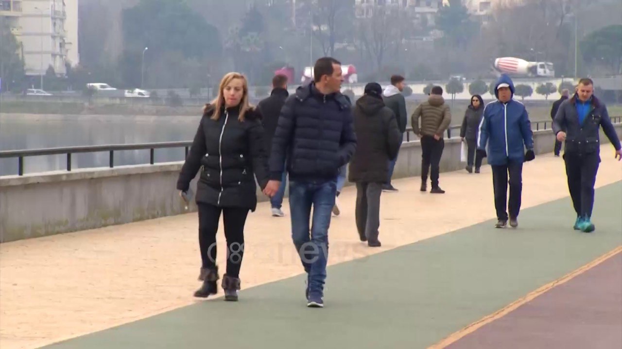 Ora News - Shijoni javën me diell, fundjava ju rezervon reshje shiu e bore