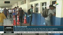 Unos 50 salvadoreños emprenden camino a EEUU en caravana